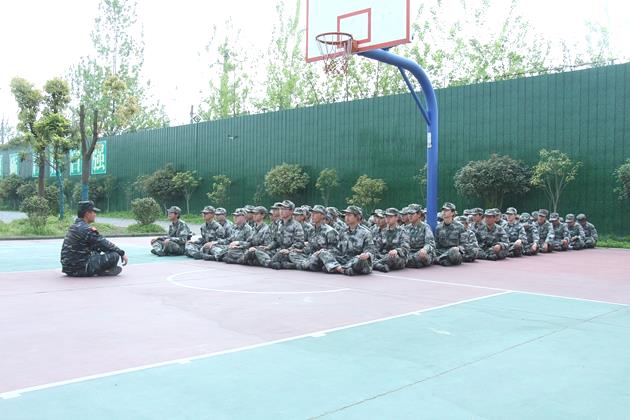 叛逆孩子学校(叛逆孩子学校的管理方法)(图1)